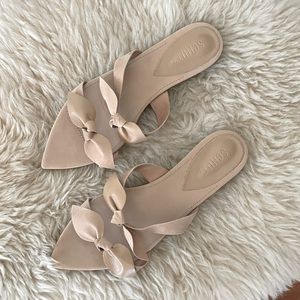 Schutz Elora Flat Nude leather and suede size 10